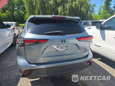 2023 Toyota Highlander Hybrid LE - zdjęcie 5 z 20 - miniatura