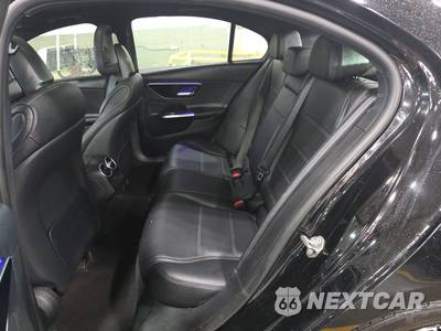 2022 Mercedes-Benz C 300 4MATIC Sedan - zdjęcie 13 z 19 - miniatura