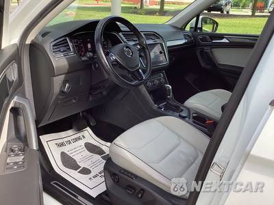 2019 Volkswagen Tiguan SEL Premium - zdjęcie 9 z 18 - miniatura