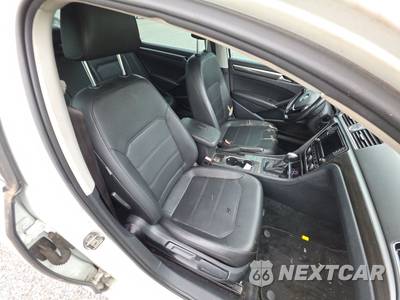 2017 Volkswagen Passat 1.8T SE - zdjęcie 8 z 17 - miniatura