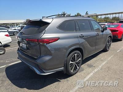2022 Toyota Highlander XSE - zdjęcie 4 z 40 - miniatura