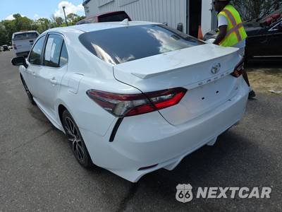 2023 Toyota Camry SE - zdjęcie 6 z 34 - miniatura