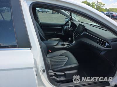 2023 Toyota Camry SE - zdjęcie 8 z 34 - miniatura