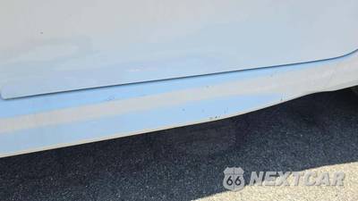 2023 Toyota Camry SE - zdjęcie 31 z 34 - miniatura