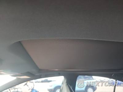 2025 Toyota Camry XSE - zdjęcie 18 z 18 - miniatura