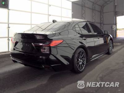 2025 Toyota Camry XSE - zdjęcie 4 z 18 - miniatura