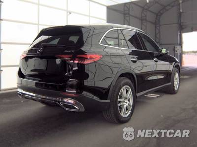 2023 Mercedes-Benz GLC 300 4MATIC - zdjęcie 4 z 22 - miniatura