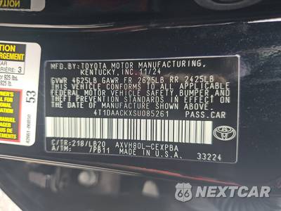 2025 Toyota Camry XSE - zdjęcie 14 z 18 - miniatura