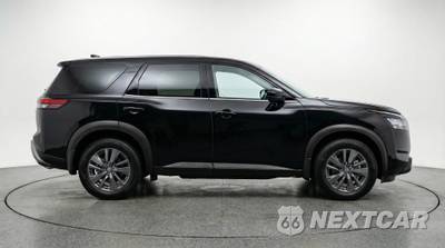 2025 Nissan Pathfinder SV - zdjęcie 8 z 12 - miniatura