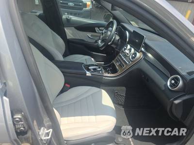2015 Mercedes-Benz C 400 4MATIC Sedan - zdjęcie 8 z 22 - miniatura