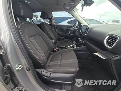 2024 Hyundai Venue SEL - zdjęcie 8 z 19 - miniatura