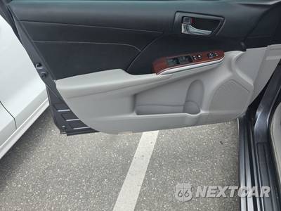 2013 Toyota Camry XLE - zdjęcie 9 z 24 - miniatura