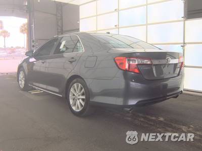 2013 Toyota Camry XLE - zdjęcie 6 z 24 - miniatura