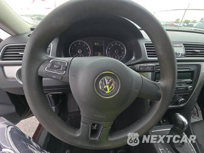 2012 Volkswagen Passat 2.5L S w/Appearance - zdjęcie 10 z 23 - miniatura