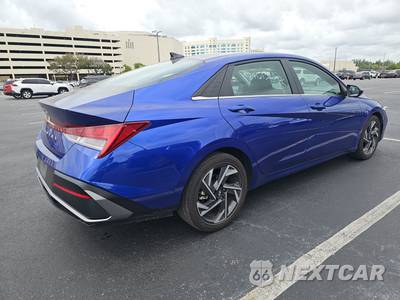 2025 Hyundai Elantra SEL Convenience - zdjęcie 4 z 23 - miniatura