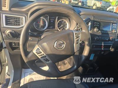 2016 Nissan TITAN XD S Crew Cab Medium Bed - zdjęcie 10 z 25 - miniatura