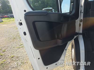 2025 Ram ProMaster 2500 Cargo Van Tradesman w/Passenger Seat Low Roof 136.0" WB - zdjęcie 9 z 28 - miniatura