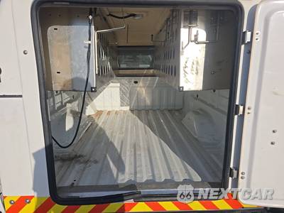 2022 Chevrolet Colorado WT Extended Cab Long Bed 4WT w/Rear Doors - zdjęcie 15 z 17 - miniatura