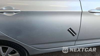 2012 Hyundai Accent GLS Sedan - zdjęcie 29 z 34 - miniatura