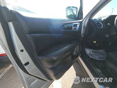 2019 Nissan Pathfinder SV - zdjęcie 9 z 65 - miniatura