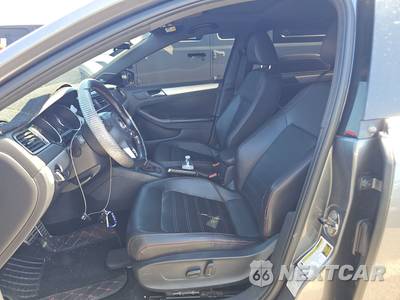 2013 Volkswagen Jetta GLI Autobahn Sedan w/Navigation - zdjęcie 7 z 39 - miniatura