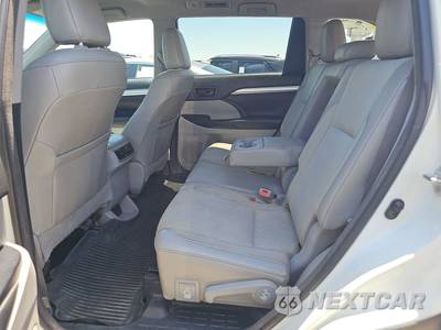 2017 Toyota Highlander LE Plus - zdjęcie 13 z 32 - miniatura