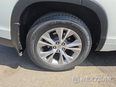 2015 Toyota Highlander XLE - zdjęcie 10 z 24 - miniatura