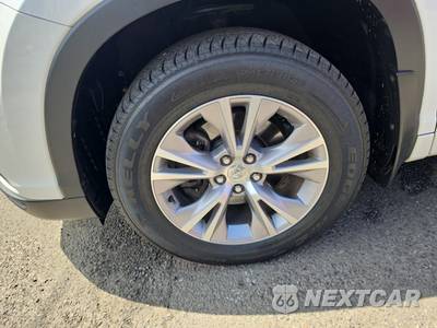 2015 Toyota Highlander XLE - zdjęcie 8 z 24 - miniatura