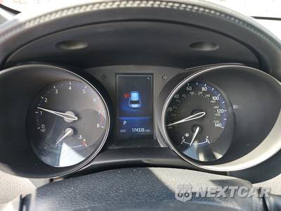 2018 Toyota C-HR XLE - zdjęcie 12 z 32 - miniatura
