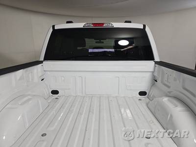 2025 Ford F-150 XLT Crew Cab Short Bed - zdjęcie 16 z 25 - miniatura