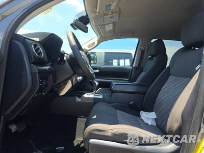 2018 Toyota Tundra SR5 Crew Cab Short Bed - zdjęcie 7 z 38 - miniatura