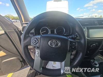 2019 Toyota 4Runner SR5 - zdjęcie 10 z 19 - miniatura