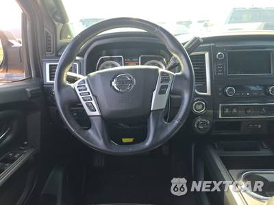 2019 Nissan TITAN SL Crew Cab Short Bed - zdjęcie 43 z 52 - miniatura