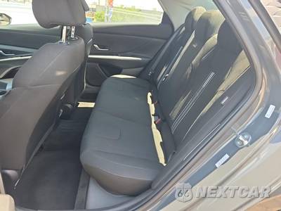 2024 Hyundai Elantra SEL - zdjęcie 16 z 30 - miniatura
