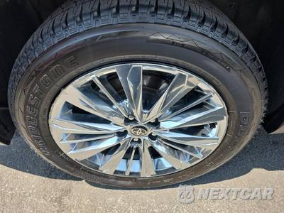 2024 Toyota Grand Highlander Platinum - zdjęcie 10 z 22 - miniatura