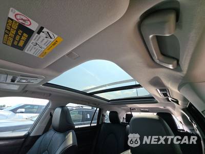 2021 Toyota Highlander Hybrid Platinum - zdjęcie 18 z 36 - miniatura
