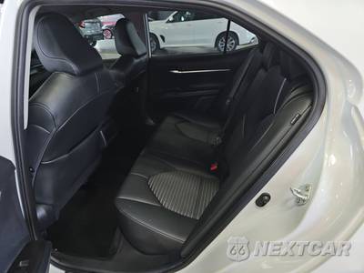 2023 Toyota Camry SE - zdjęcie 13 z 34 - miniatura