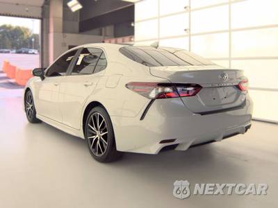 2023 Toyota Camry SE - zdjęcie 6 z 34 - miniatura
