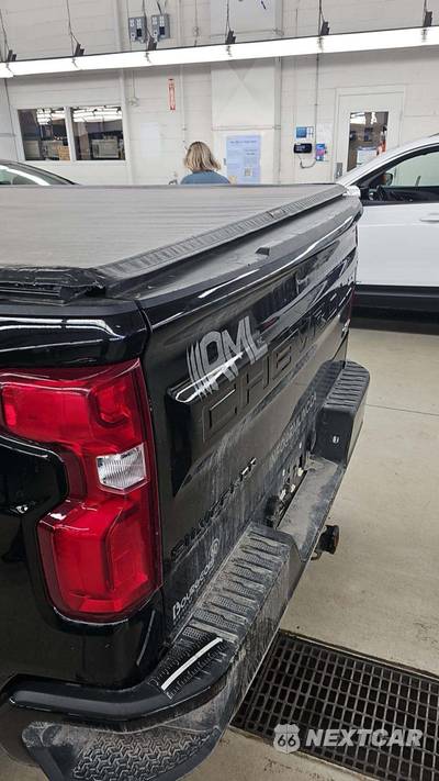 2024 Chevrolet Silverado 1500 RST Crew Cab Medium Bed 1SP - zdjęcie 32 z 41 - miniatura