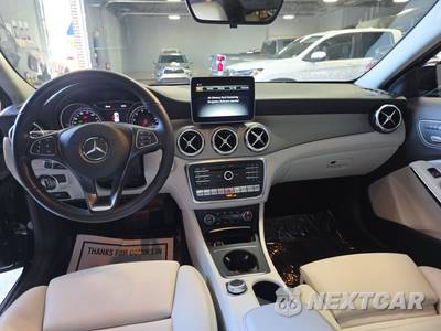 2020 Mercedes-Benz GLA 250 4MATIC - zdjęcie 11 z 24 - miniatura
