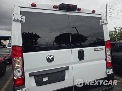 2025 Ram ProMaster 2500 Cargo Van Tradesman w/Passenger Seat Low Roof 136.0" WB - zdjęcie 5 z 21 - miniatura