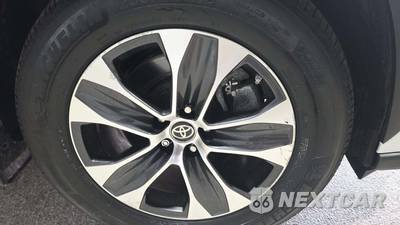 2023 Toyota Highlander XLE - zdjęcie 22 z 24 - miniatura