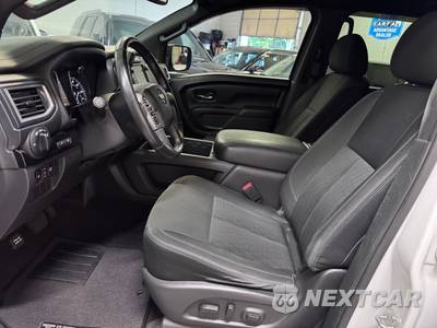 2019 Nissan TITAN SV Crew Cab Short Bed - zdjęcie 14 z 21 - miniatura