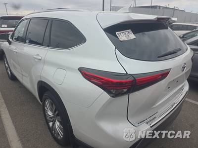 2023 Toyota Highlander Platinum - zdjęcie 6 z 26 - miniatura