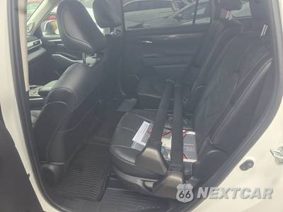 2023 Toyota Highlander Platinum - zdjęcie 13 z 26 - miniatura