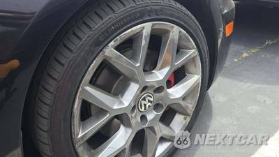 2013 Volkswagen GTI w/Convenience & Sunroof - zdjęcie 26 z 31 - miniatura