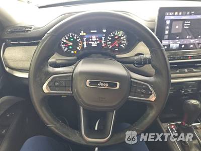 2022 Jeep Compass Latitude Lux - zdjęcie 10 z 28 - miniatura