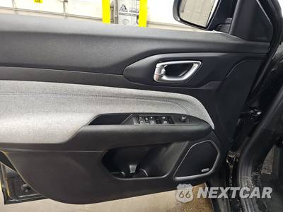 2022 Jeep Compass Latitude - zdjęcie 9 z 29 - miniatura
