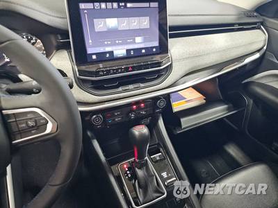 2022 Jeep Compass Latitude - zdjęcie 11 z 29 - miniatura