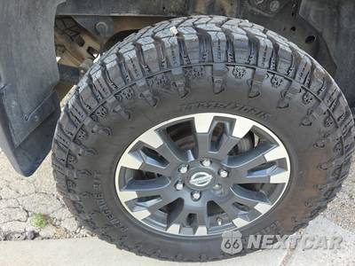 2019 Nissan TITAN XD PRO-4X Crew Cab Medium Bed - zdjęcie 10 z 21 - miniatura